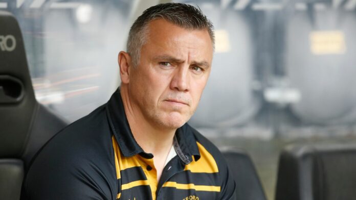 Andy Last: Castleford Tigers head coach sacked following 28-0 home defeat to Huddersfield Giants | Rugby League News | Sky Sports