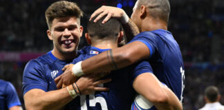 Hosts France dominate Italy to reach Rugby World Cup quarter-finals