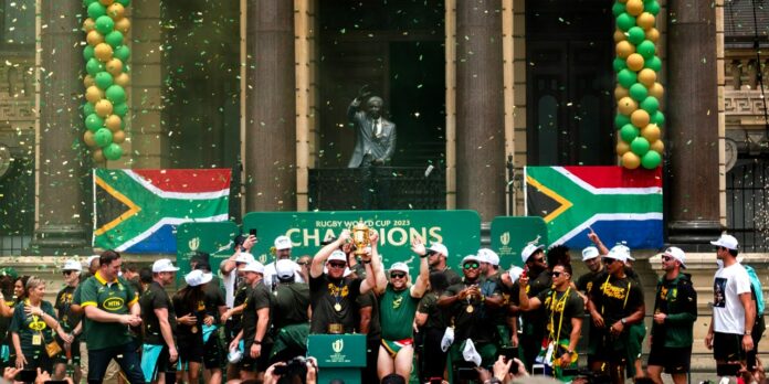 RWC 2023 HOMECOMING: Capetonians throng the streets to celebrate Springboks in victory parade