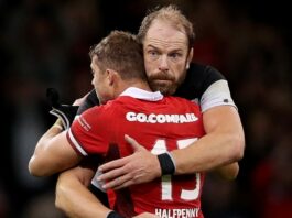 Leigh Halfpenny and Alun Wyn Jones say farewell to Wales in Barbarians match