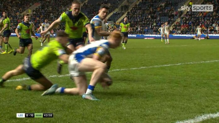 Luis Roberts latches onto kick to pull one back for Leeds | Rugby League News | Sky Sports