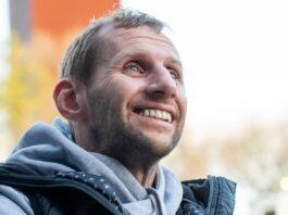 Rob Burrow: Rugby league legend to be honoured by Hull FC in Leeds Rhinos’ first fixture since his death | Sky Sports tribute coverage on Friday | Rugby League News | Sky Sports