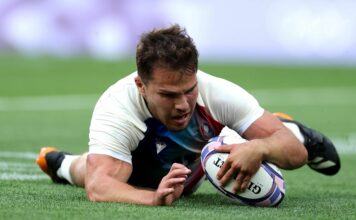 Dupont scores miraculous try to give France lead against Uruguay