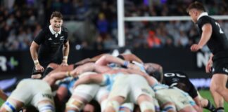 Barrett back at 10 as All Blacks look to snap Wellington hoodoo