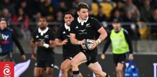 All Blacks v Australia: Beauden Barrett back, Damian McKenzie benched for Bledisloe II