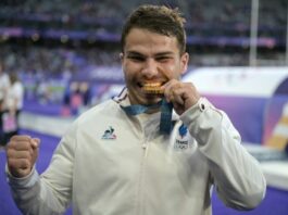 France rugby superstar Dupont checks out NFL's Chargers on LA 'vacation'