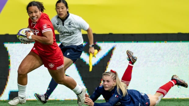 Canadian women move up to No. 2 behind England in World Rugby rankings after win over France