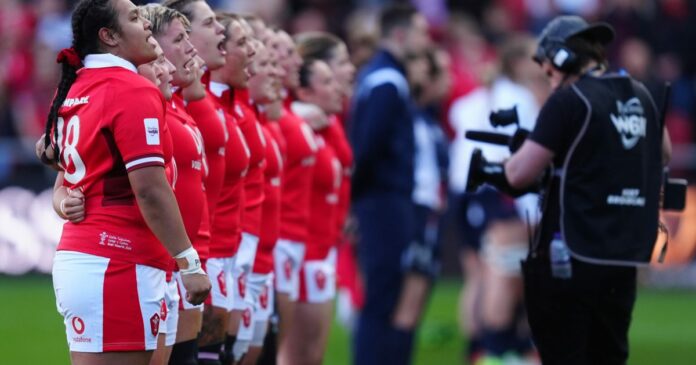 Welsh Rugby Union gives 37 professional contracts to women players