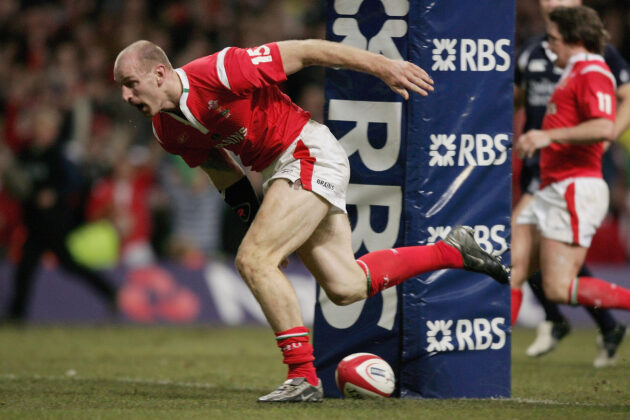 Gareth Thomas touches down in a 2006 Six Nations match against Scotland.