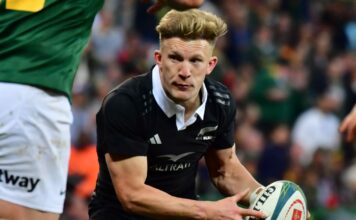 It's time to stop hating on Damian McKenzie, the best 10 in the Championship