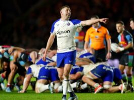 Marcus Smith outshines Finn Russell but Bath have last laugh