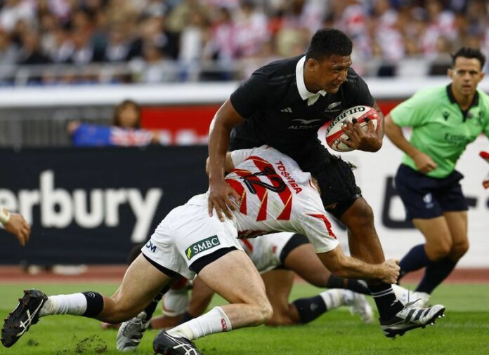 Rugby: Rugby-Ten-try All Blacks thrash Japan to open end-of-season tour