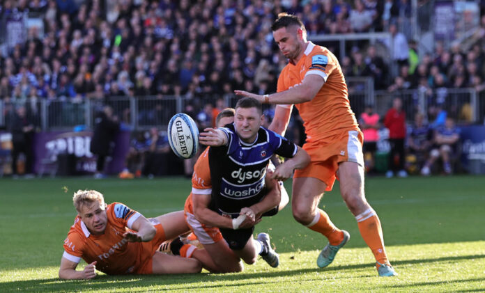 Two players sent off as Bath hit Sale Sharks for six