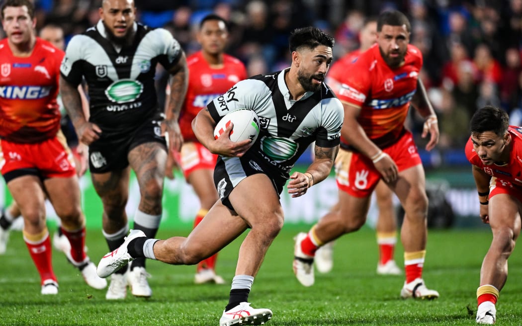 Shaun Johnson of the Warriors. New Zealand Warriors v Dolphins, round 14 of the NRL Premiership at Go Media Stadium, Mt Smart, Auckland, New Zealand on Saturday 3 June 2023. Mandatory credit: Andrew Cornaga / www.photosport.nz