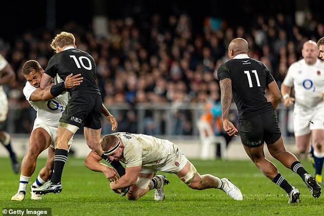 England should have beaten the All-Blacks 2-0 in July but instead they ended up losing both Tests