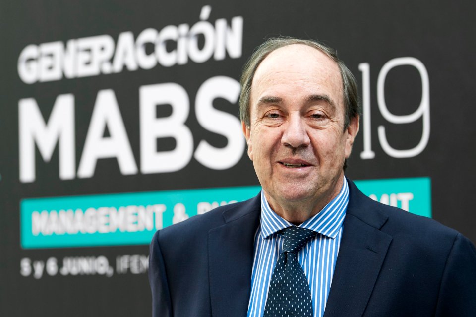 The Ireland team was visited by Nando Parrado who survived the air disaster in the Andes in 1972