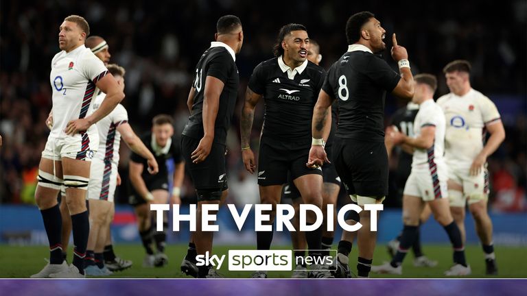 New Zealand's Ardie Savea, right, with teammates celebrates at the end of the Autumn Nations Series rugby match between England and New Zealand, at Twickenham stadium, in London Saturday, Nov. 2, 2024. (AP Photo/Ian Walton)