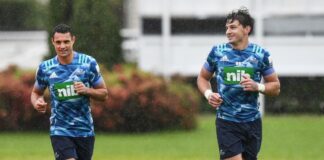 Dan Carter and Beauden Barrett in training