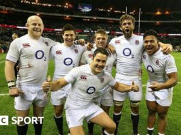 England celebrate beating New Zealand