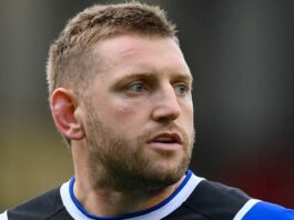 Five clubs plot huge swoop for Scotland talisman Finn Russell