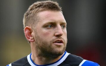 Five clubs plot huge swoop for Scotland talisman Finn Russell