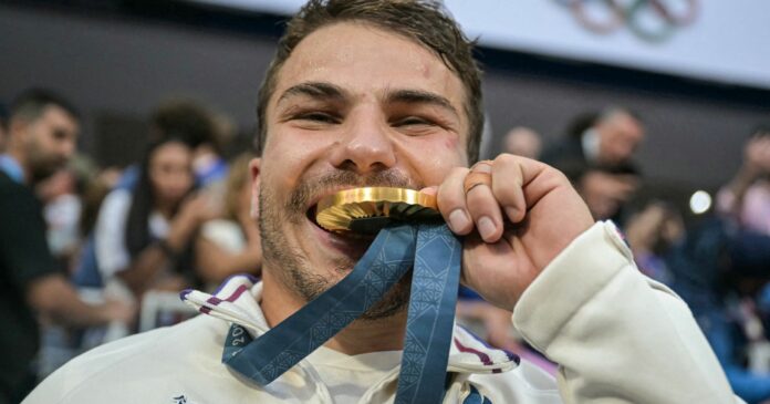 France star Antoine Dupont labelled all-time rugby great by TNT Sports pundits - 'Genuinely playing a different sport'