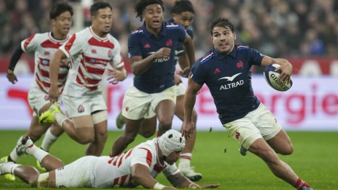 Jalibert turns down France and McKenzie makes way for Barrett in All Blacks