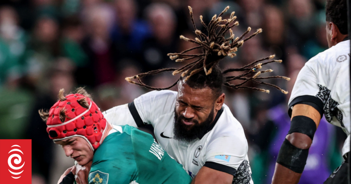 Rugby: Dominant Ireland thrash undisciplined Fiji 52-17