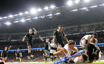 Steve Borthwick laments another late loss, praises All Blacks