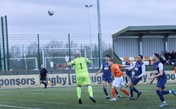 FOOTBALL - Rugby Borough keep pace with leaders after Oadby win