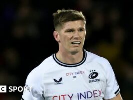 Owen Farrell holds the Premiership trophy after the 2023 final at Twickenham