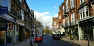 Pop-up shops and festive entertainment in Rugby town centre today to mark Small Business Saturday