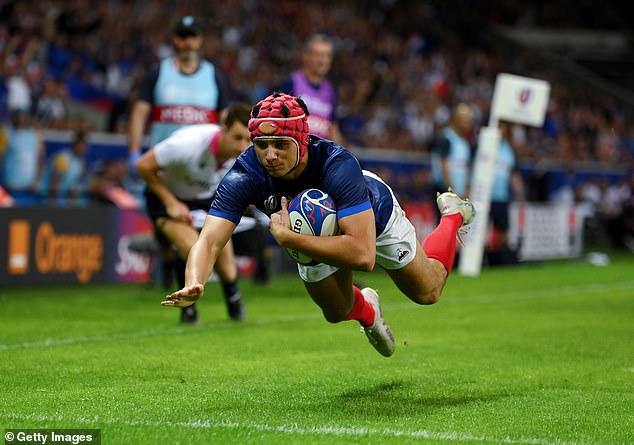 Louis Bielle-Biarrey's lightning speed makes him a threat to any team in the Six Nations