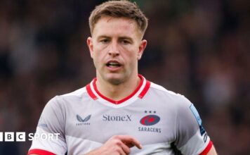 Fergus Burke playing for Saracens in 2024