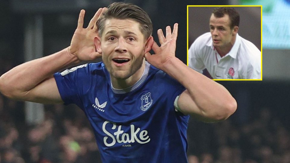 Former England rugby star and Everton fan Austin Healey left before Tarkowski's goal