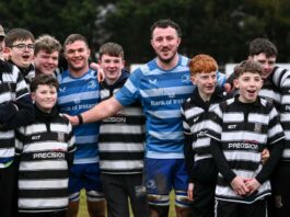 Young Dundalk RFC players should "Stick to the dream" advises Connors