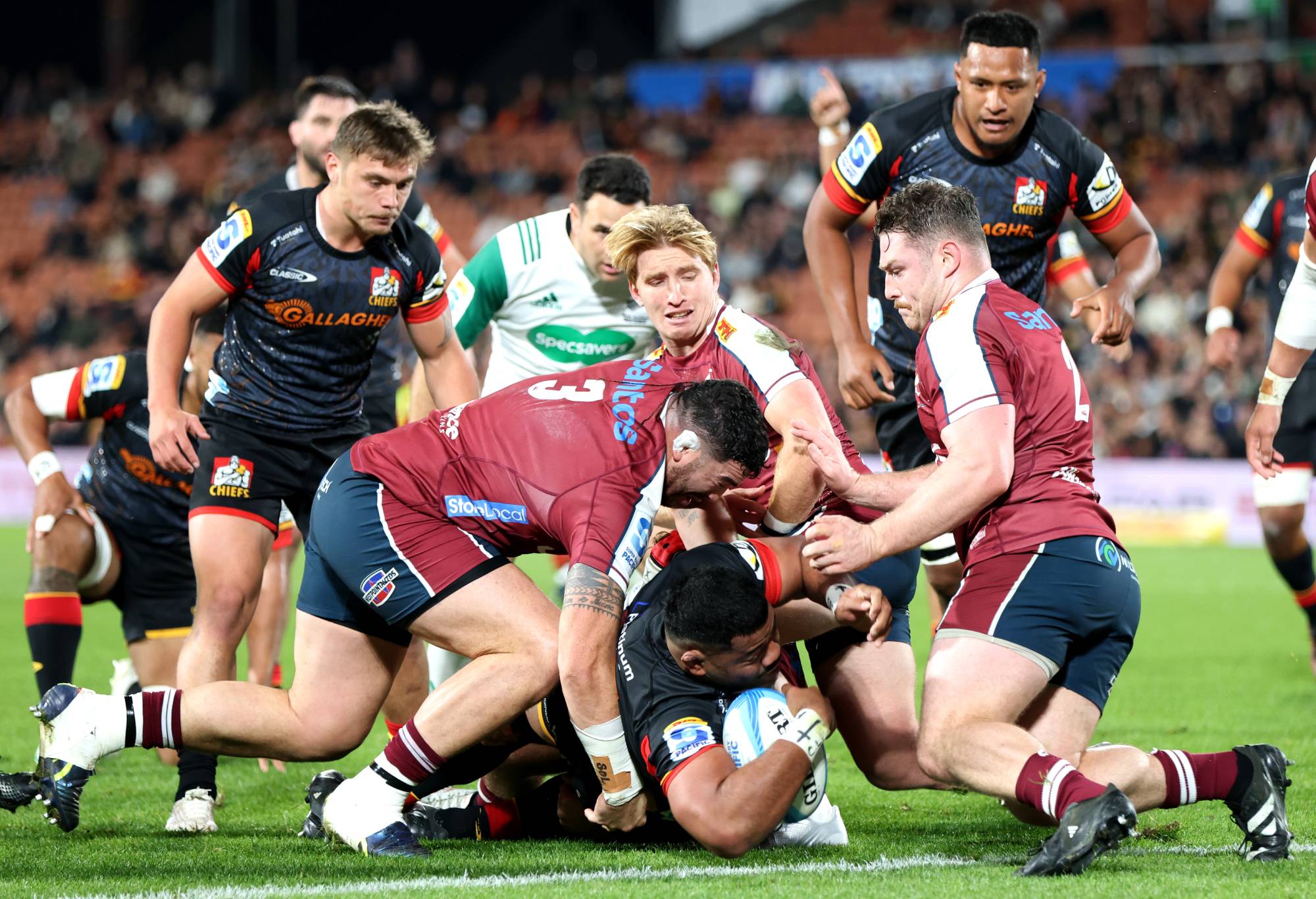 Samisoni Taukei'aho of the Chiefs scores a try during the Super Rugby Pacific Quarter Final match between Chiefs and Queensland Reds at FMG Stadium Waikato, on June 07, 2024, in Hamilton, New Zealand. (Photo by Michael Bradley/Getty Images)