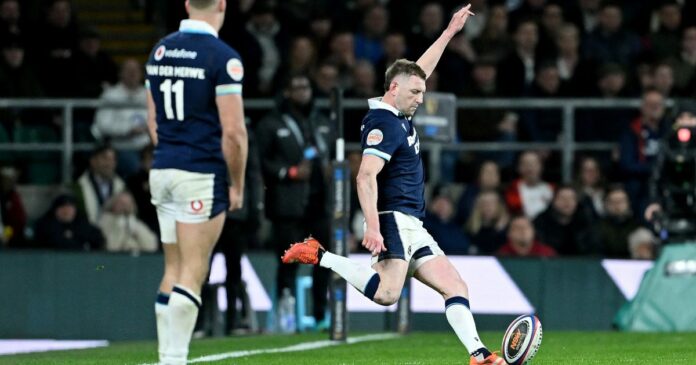 Kicking coach Jon Callard's verdict on the Finn Russell miss