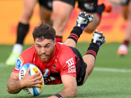Super Rugby Pacific: Crusaders push back to claim win from Hurricanes
