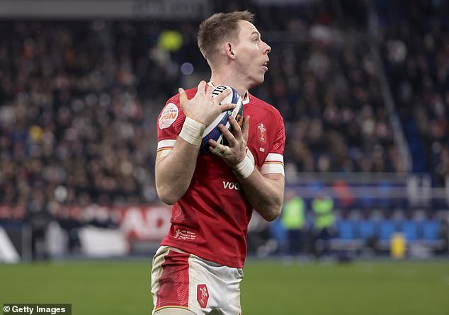 Liam Williams missed Wales' eve-of-match training session in Rome today with a knee issue