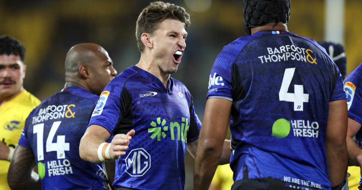 Beauden Barrett back in favoured No.10 jersey for Blues as back row rejigged