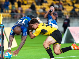 Blues get first win of the season in wild match in Wellington